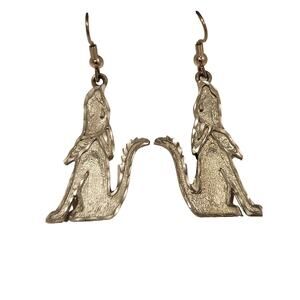 Vintage Maack 91 Cast Aluminum Silver Howling Coyote Dangle Earrings